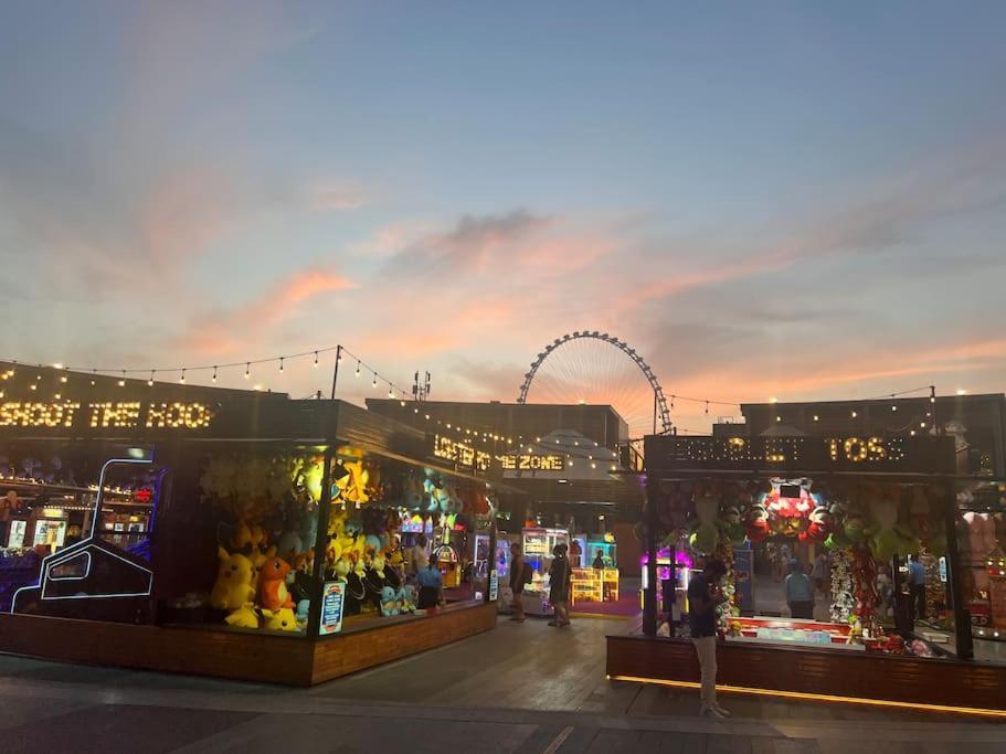 Jumeirah Beach Residents, Free Parking Dubai Exteriör bild