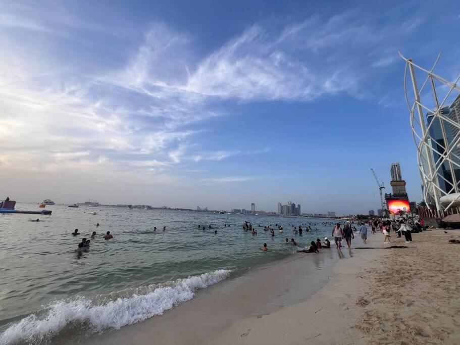 Jumeirah Beach Residents, Free Parking Dubai Exteriör bild