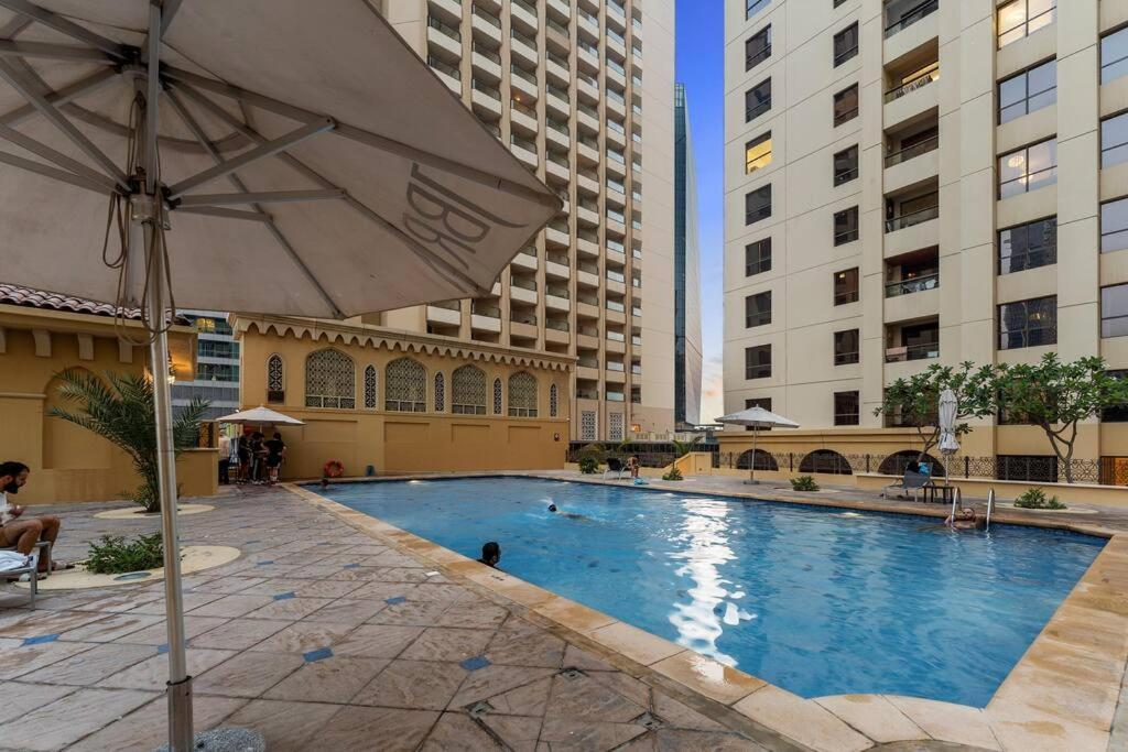 Jumeirah Beach Residents, Free Parking Dubai Exteriör bild